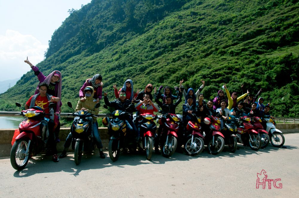 Travel Vietnam by motorbike